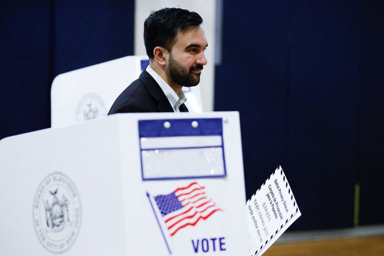 Pemilihan Wali Kota New York Dimulai, Inilah 2 Lawan Zohran Mamdani