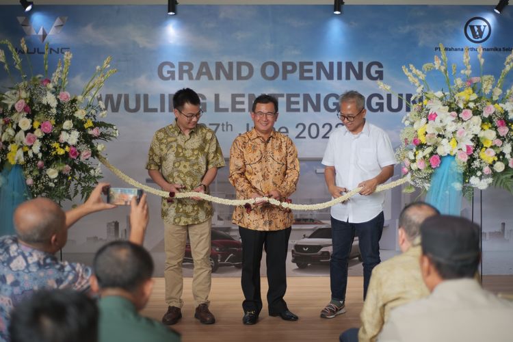 Wuling Motors resmikan diler baru di Lenteng Agung, Jakarta Selatan
