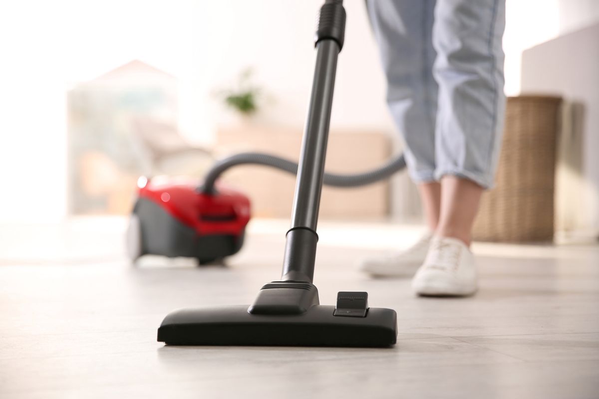 Ilustrasi vacuum cleaner.