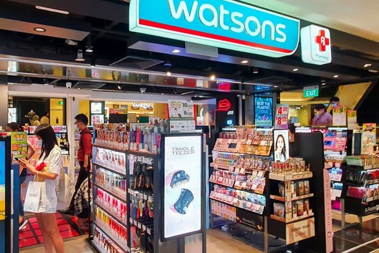 Ilustrasi gerai ritel kecantikan dan kesehatan Watsons. 
