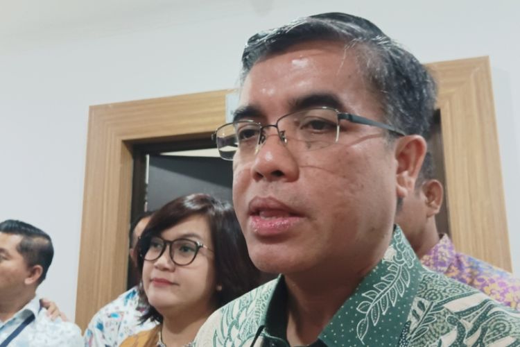 Menaker Yassierli di Kantor Komnas HAM, Jakarta, Jumat (2/5/2025).