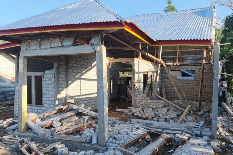 16 Rumah Rusak Parah akibat Gempa NTT, Warga Paleng Masih Tak Berani Pulang