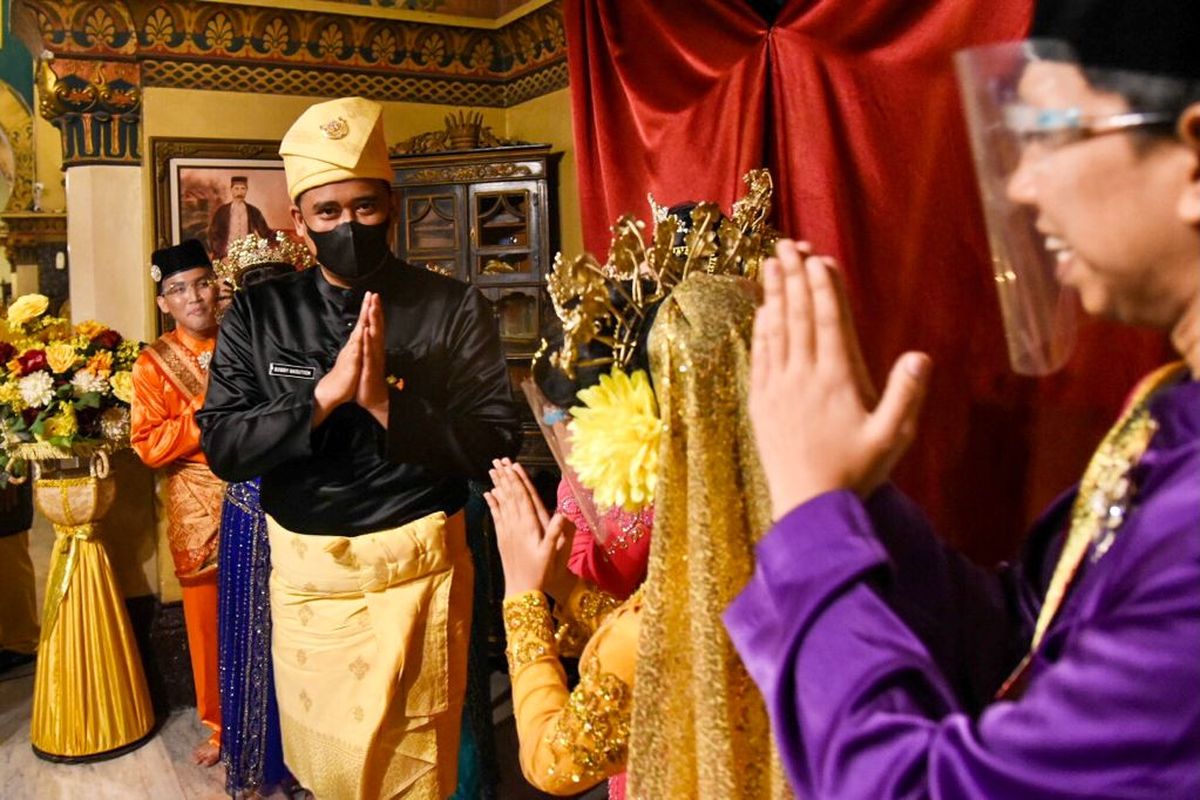 Walkot Bobby mendapat pujian dari Ketua 1 Yayasan Sultan Ma'moen Al Rasyid, Tengku Ma'moon Al Rasjid.
