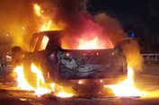 [POPULER OTOMOTIF] Kecelakaan Mobil Terbakar di Tol Jakarta-Cikampek | Alasan Oli Mesin Berlumpur Jangan Lakukan Flushing | Kloningan Vespa 946 Christian Dior