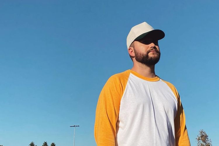 Penyanyi dan penulis lagu asal Amerika Serikat, Quinn XCII