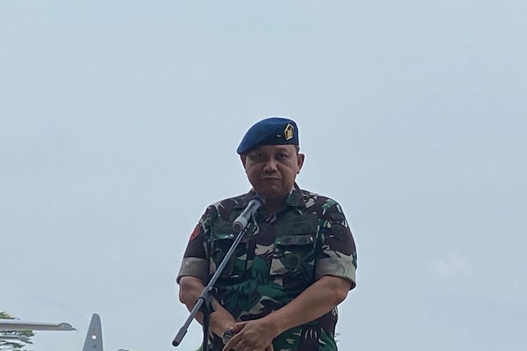 Kepala Dinas Penerangan TNI AU (Kadispenau) Marsekal Pertama R Agung Sasongkojati saat konferensi pers di Lanud Halim Perdanakusuma, Jakarta Timur, Jumat (17/11/2023).