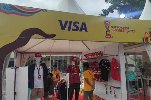 Merchandise Piala Dunia U17 2023: Per Hari Laku 100 Barang, Jacksen Tiago Habiskan Jutaan Rupiah