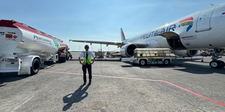 PT Pelita Air Service (PAS) resmi meluncurkan penerbangan komersial menggunakan Sustainable Aviation Fuel (SAF) pada rute Denpasar ? Jakarta pada Jumat (20/9/2024), bertepatan dengan rangkaian Bali International Air Show 2024.