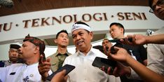 Dedi Mulyadi Bantu Keluarga Korban Pembunuhan Oknum Polisi Rp 50 Juta
