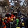 Cari Korban Erupsi Gunung Semeru, Tim SAR Gali Kedalaman 1 Meter dari Awan Panas Guguran