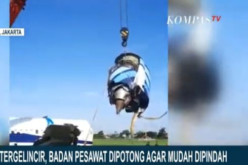 Pesawat Trigana Air Dipotong Jadi 3 Bagian untuk Permudah Evakuasi