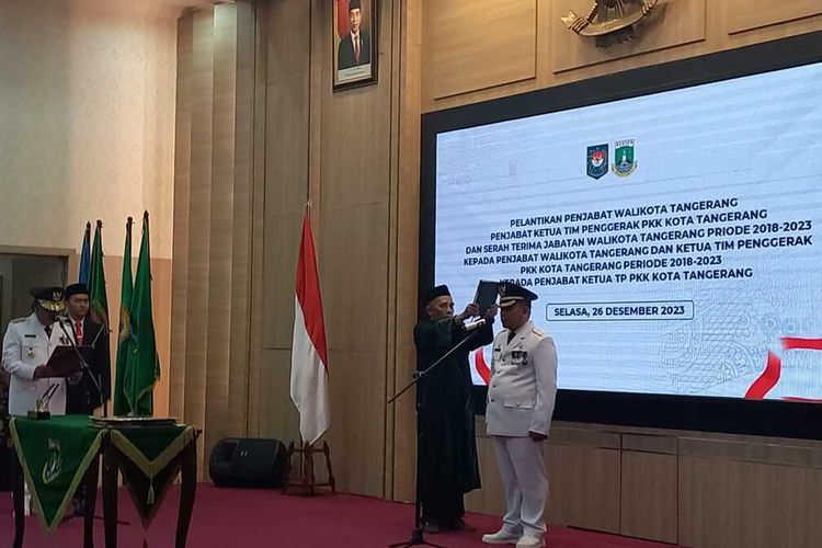 Direktur Dekonsentrasi, Pembantuan dan Kerja Sama Dirjen Bina Administrasi wilayah Kementerian Dalam Negeri (Kemendagri) Nurdin telah resmi menjabat sebagai Penjabat Wali Kota Tangerang, Banten.