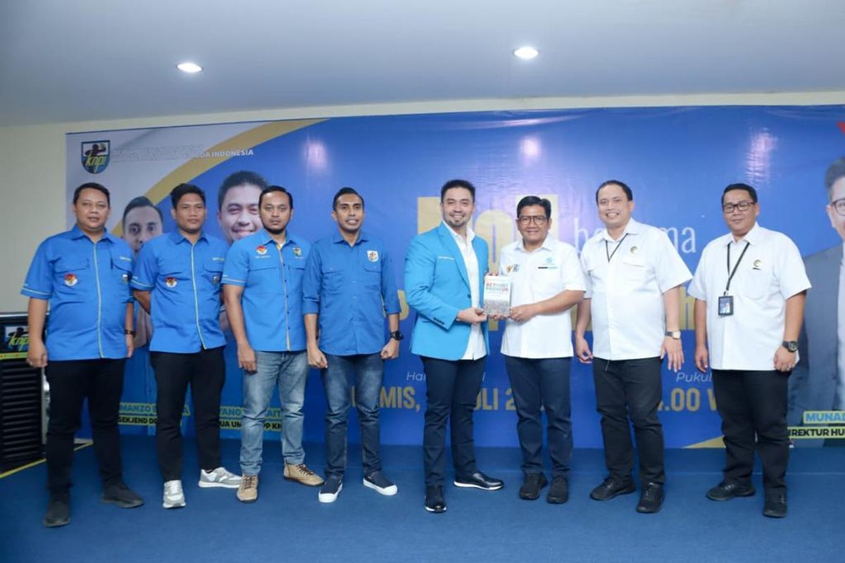 Penandatanganan kesepakatan bersama antara Jasa Raharja dengan KNPI di Jakarta, Kamis (27/7/2023).
