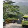 Viral, Rombongan Motor Geber-geber Gas di Sitinjau Lauik, Dibalas Semburan Asap Truk