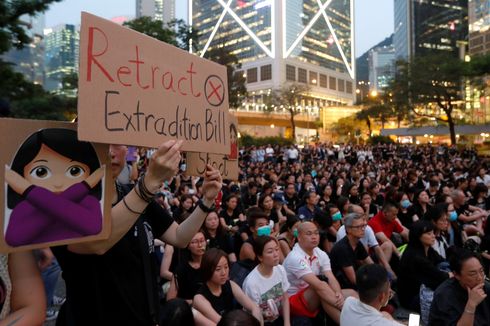 Dapat Protes Keras, Pemerintah Hong Kong Umumkan UU Ekstradisi Ditunda