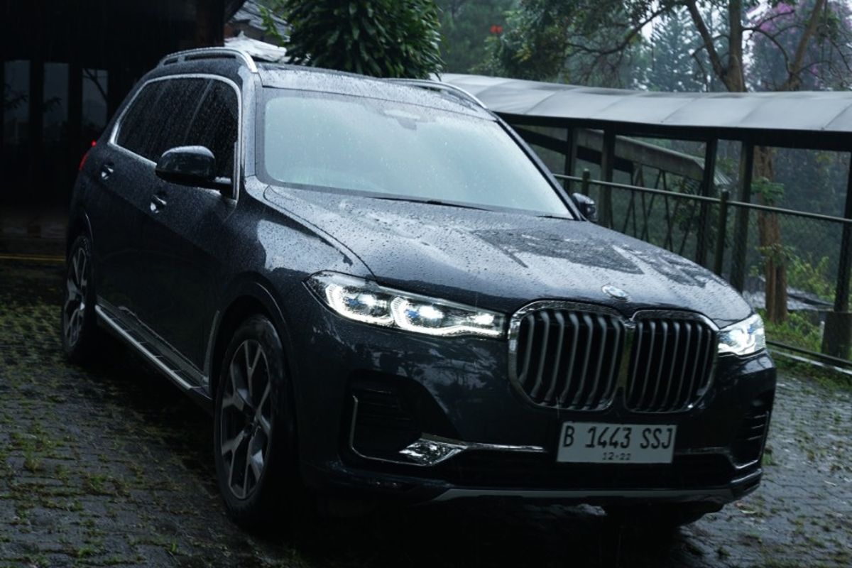 BMW X7