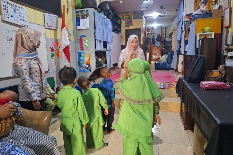 Kisah Adit Simpan Rindu buat Sang Ibu dari Sudut Panti Asuhan...