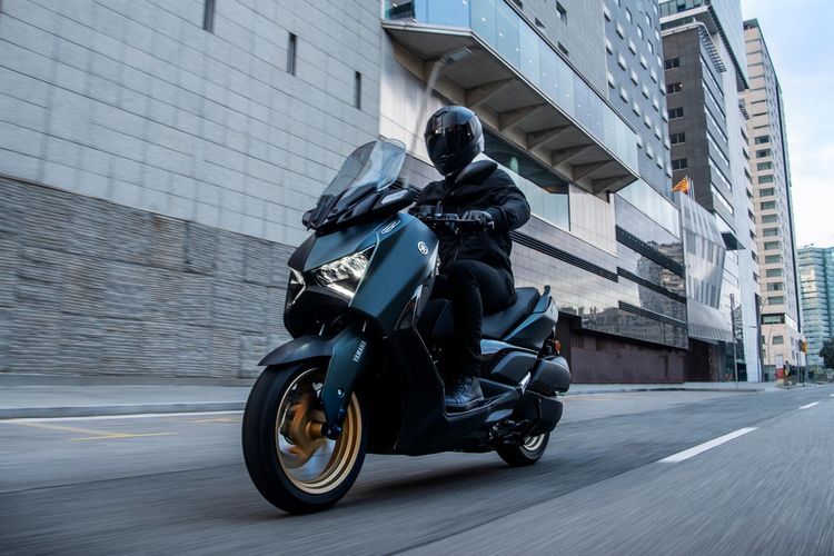 Yamaha Eropa resmi memperkenalkan Yamaha Xmax 300 model 2023.