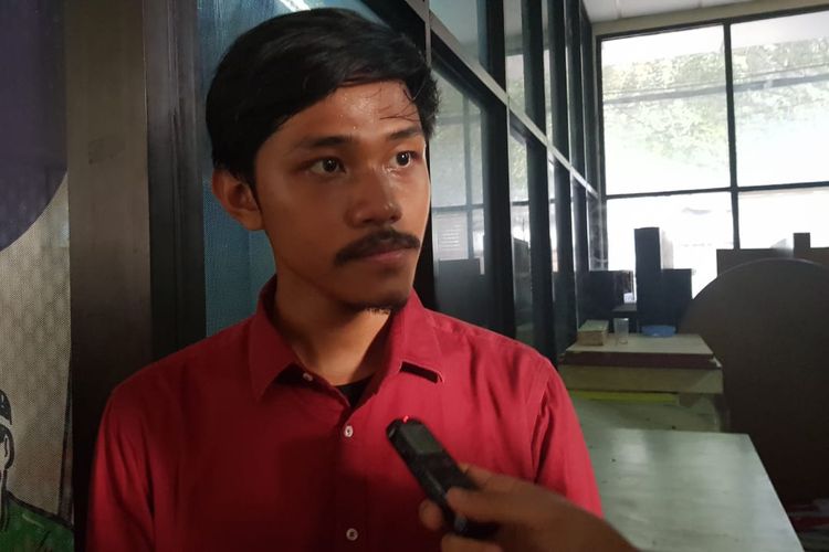 Ketua BEM UI Manik Marganamahendra saat ditemui di Kantor LBH, Menteng, Jakarta Pusat, Rabu (25/9/2019).