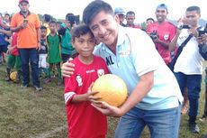 Sisihkan Ratusan Peserta Pria, Maria Jadi Pemain Terbaik Festival Sepak Bola Anak Perbatasan 