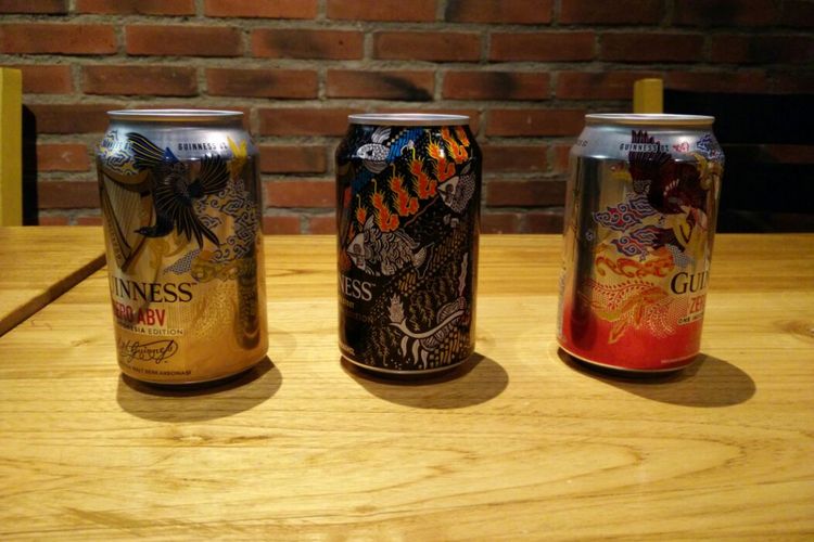 Motif batik yang mengangkat elemen-elemen kontras dalam kemasan Guinness menggambarkan bahwa perbedaan dapat disatukan menjadi indah 