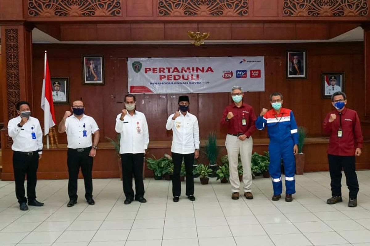 Penyerahan bantuan penanganan Covid-19 dari Pertamina untuk PPU di di Kantor Bupati PPU, Rabu (10/6/2020)