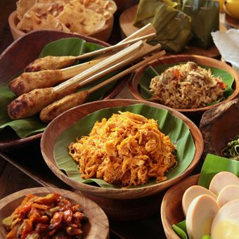 Ilustrasi makanan khas Bali. 