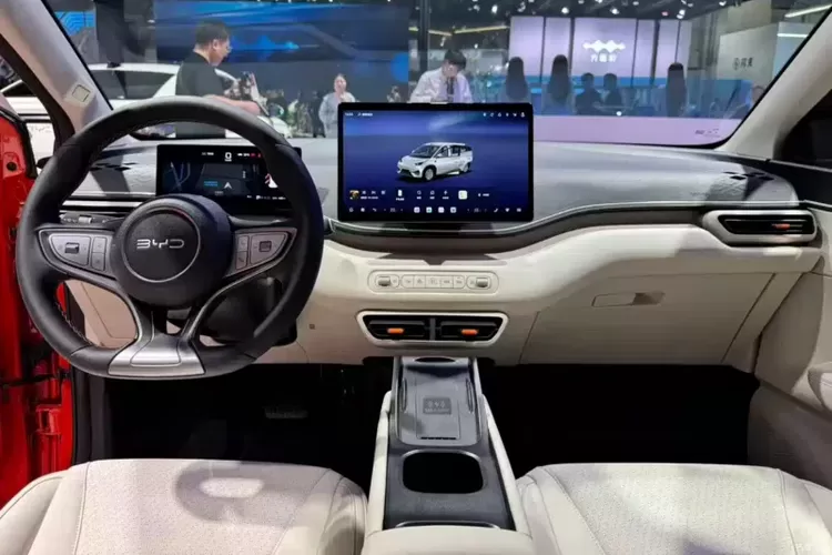 BYD Atto 1 terbaru di Beijing Auto Show 2026
