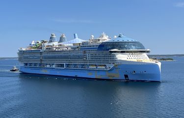 Icon of the Seas, kapal pesiar terbesar yang akan berlayar pada Januari 2024.