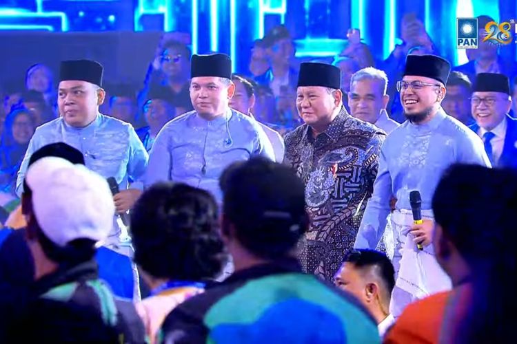 Momen Prabowo Tiba-tiba Panggil 3 Personel Grup Musik Orkes Melayu Lebah Begantong di HUT PAN
