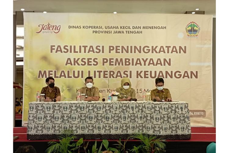 Aplikasi BukuWarungikut terlibat dalam rangkaian program pemberdayaan UMKM.

