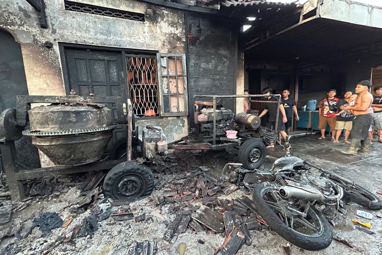 Motor Pengangkut BBM Ecer Terbakar di Mojosongo Solo, Satu Rumah dan Mesin Usaha Hangus