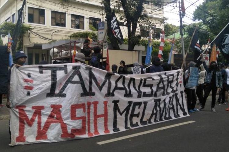 Aksi Unjuk Rasa Tamansari Melawan di Kantor Komnas HAM, Jakarta, Selasa (14/1/2020)
