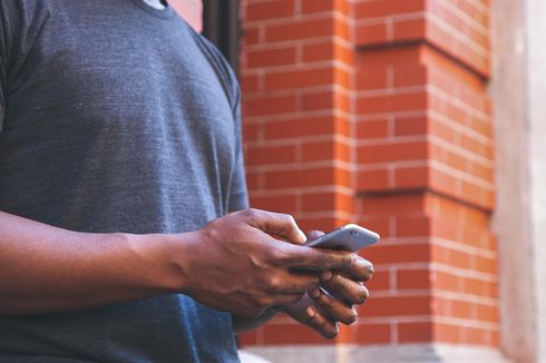 Cara Pinjam Pulsa Telkomsel dan Indosat lewat SMS