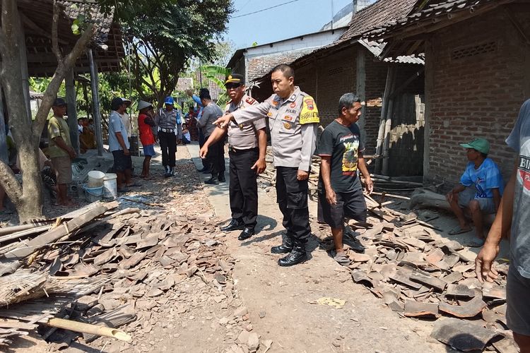 Rumah Bambu Lapuk Roboh, Lansia 83 Tahun di Sragen Meninggal Dunia