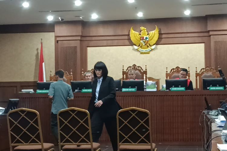 Terdakwa sekaligus Advokat Marcella Santoso menjadi saksi mahkota dalam kasus suap hakim CPO untuk terdakwa Ariyanto Bakri dan Junaedi Saibih dalam sidang Pengadilan Tipikor Jakarta, Rabu (11/2/2026). 