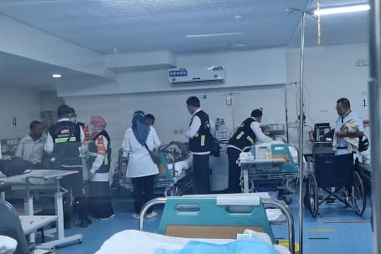 Beberapa jemaah haji Indonesia dirawat di Klinik Kesehatan Haji Indonesia (KKHI) Madinah, Arab Saudi. 