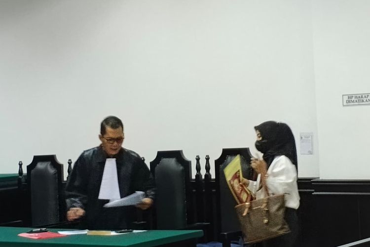 Terlilit Utang Rentenir, Istri Polisi di Banten Nekat Tipu Teman Rp 500 Juta