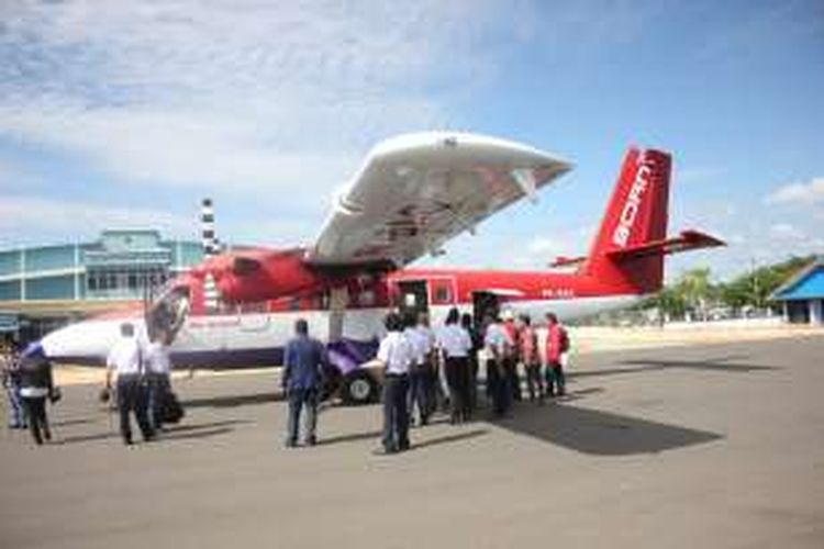 Launcing penerbangan pertama Born Air ke wilayah perbatasan Bulan Februari lalu. Kerusakan pada pure pump pesawat Born Air membuat penerbangan ke Kecamatan Krayan kembali macet.