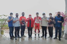 Kunjungi Sirkuit Mandalika, Khofifah Beri Dukungan ke Mario Suryo Aji di Moto3 2022