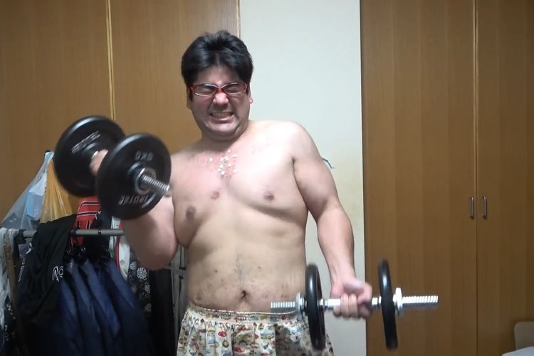 YouTuber Ruibosu membagikan transformasi berat badannya melalui video.