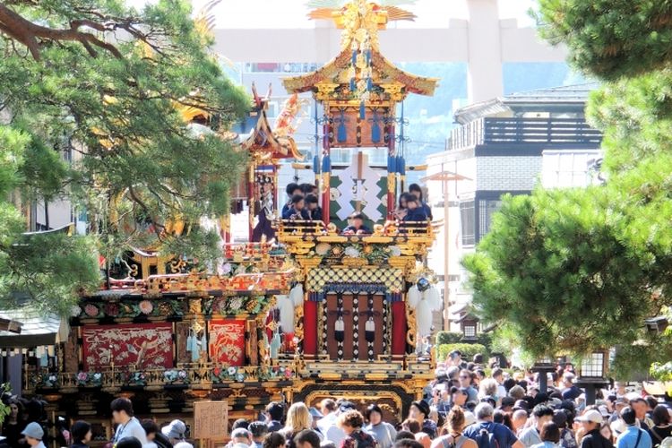 Takayama Autumn Festival, salah satu festival musim gugur di Jepang.