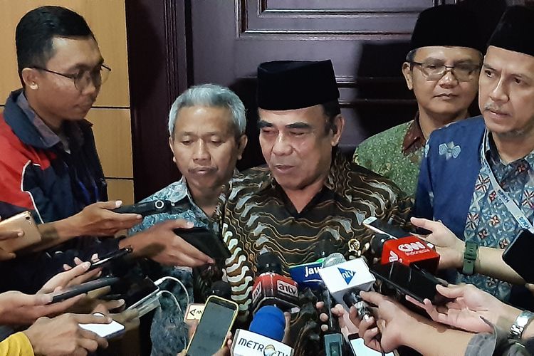 Menteri Agama (Menag) Fachrul di kantor Kementerian Agama, Jakarta, Rabu (4/3/2020).