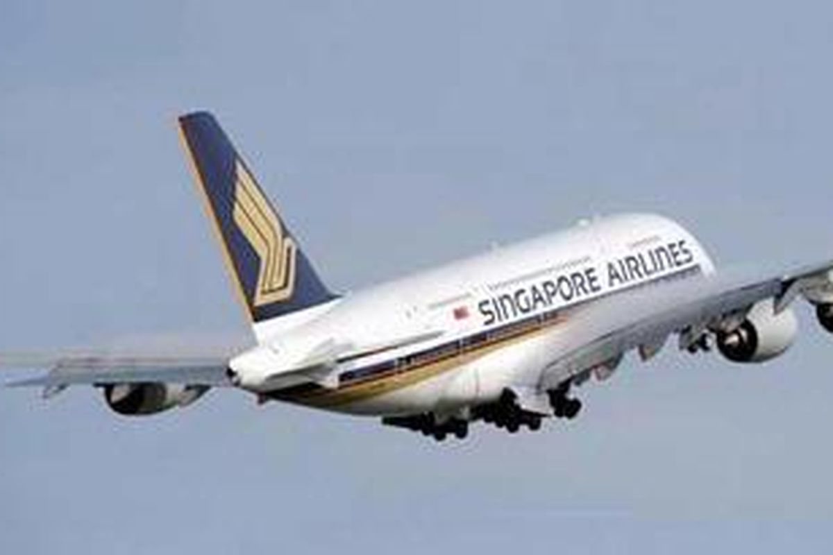 Singapore Airlines meluncurkan sebuah penerbangan murah jarak jauh baru yang disebut "Scoot" yang akan menawarkan tarif tiket 40 persen lebih rendah dari penerbangan berlayanan penuh.