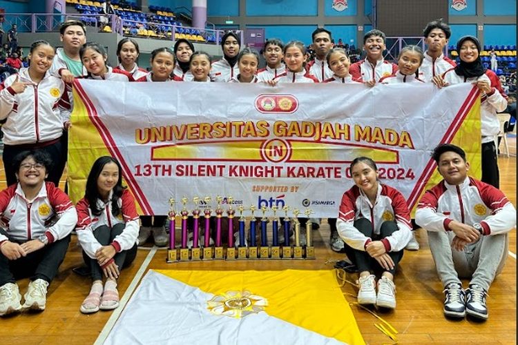 Tim karate UGM di 12 medali dalam kejuaraan Silent Knight Karate Cup 2024 yang digelar di Stadium Titiwangsa, Malaysia pada 8-10 Maret 2024