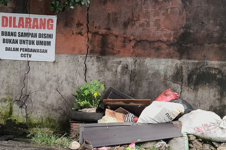 Koster Akui Sampah Bali Masih Jadi Masalah, 23 Persen Berakhir di Lingkungan
