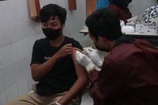 Ribuan Pelajar di Malang Disuntik Vaksin Sinovac