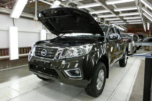 Nissan Mulai Produksi Pikap Navara di China