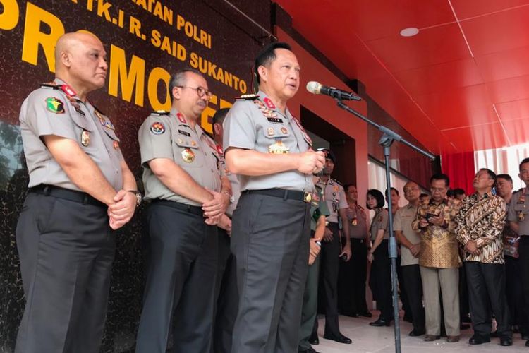 Kapolri Jenderal Pol Tito Karnavian di Rumah Sakit Bhayangkara TK.I R. Said Sukanto (Polri), Kramat Jati, Jakarta Timur, Jumat (31/8/2018). 
