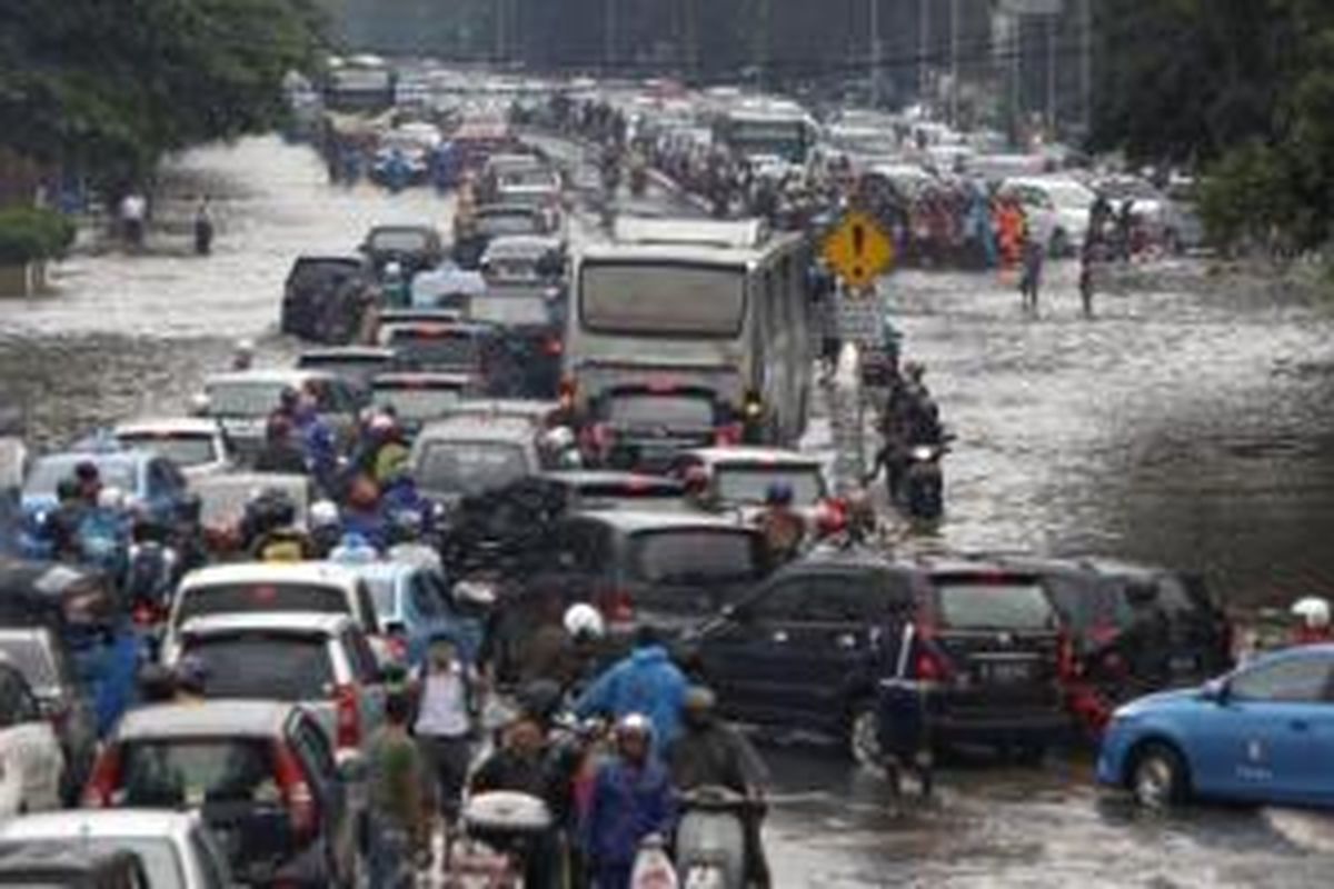 Kondisi jalanan Ibu Kota saat hujan